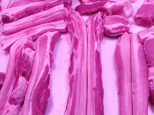 赤峰市喀旗市场监管局组织召开肉制品生产企业食品安全约谈会