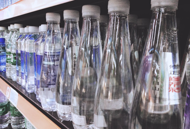 广元市市场监管局运用抽检赋能助推全市包装饮用水产业高质量发展