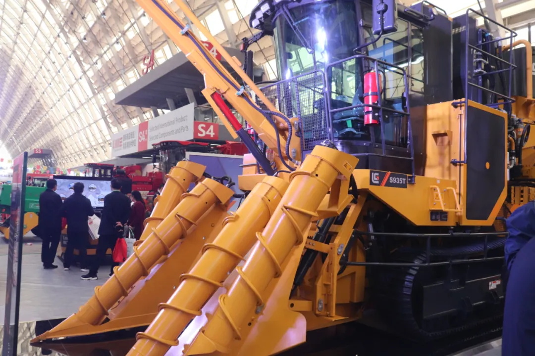 糖料蔗机收三年攻坚 | 加快提升糖料蔗机械化收获水平三年行动工作兴宾交流材料